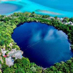 Tour Bacalar cenote azul